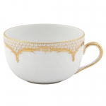 Golden Elegance Canton Cup A variation on a theme of the Fish Scale pattern, Golden Elegance retains the essence of the scales but lets the increased negative space create a dramatic tension between the gold and white.